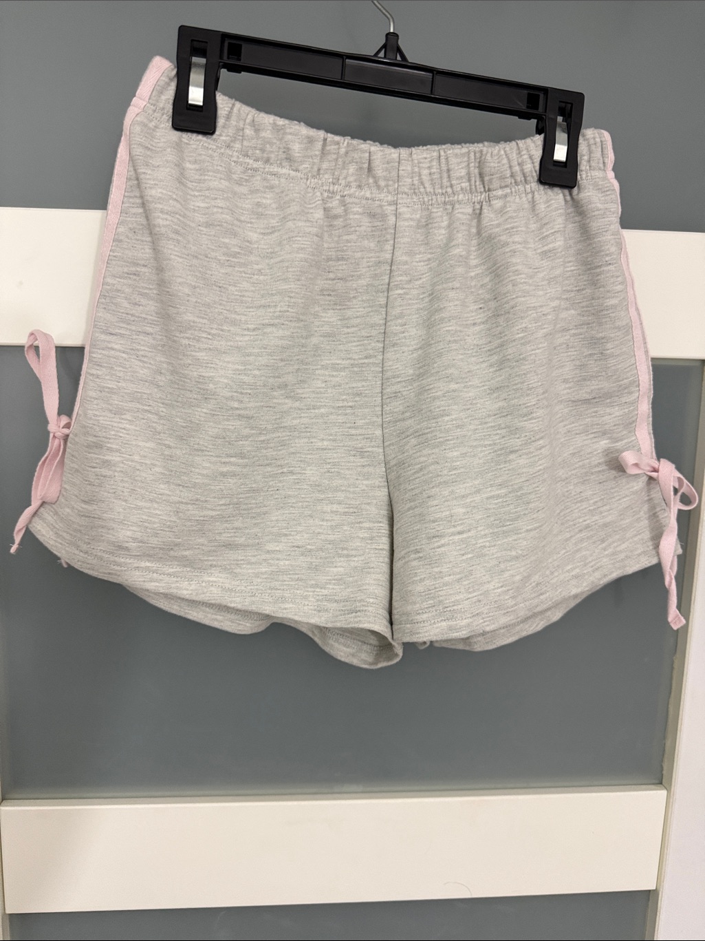 Pacsun Light Gray Knit Shorts With Pink Trim
